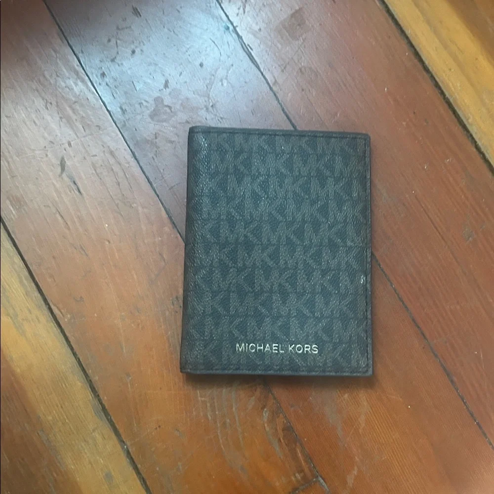 Michael Kors logo passport wallet